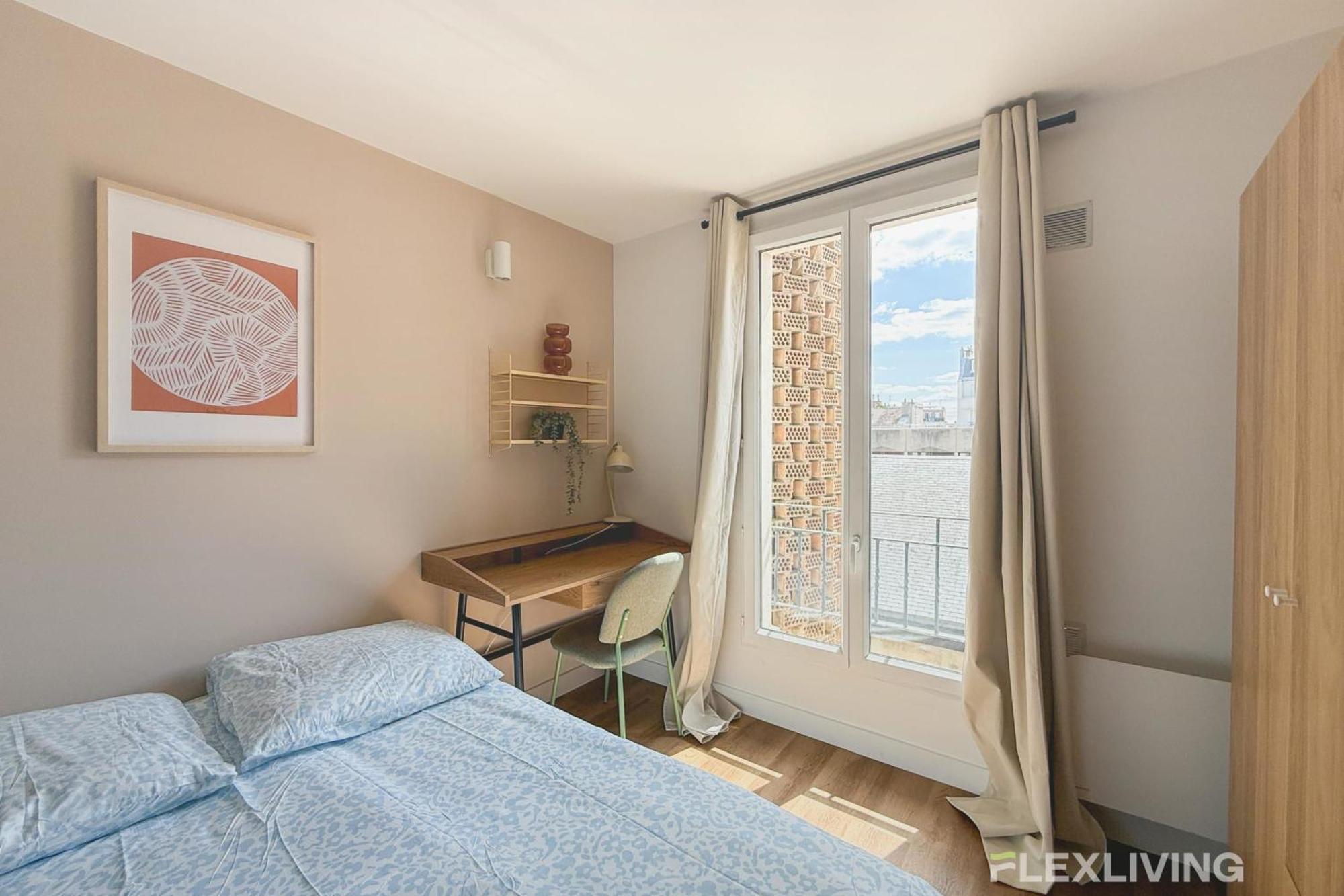 Charming 16m In 20 With Shared Terrace